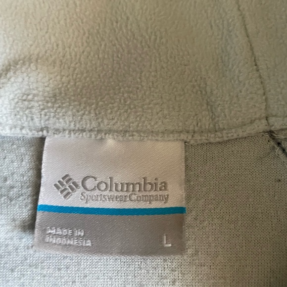 Columbia Fleece 1/4 zip Top - Picture 3 of 4
